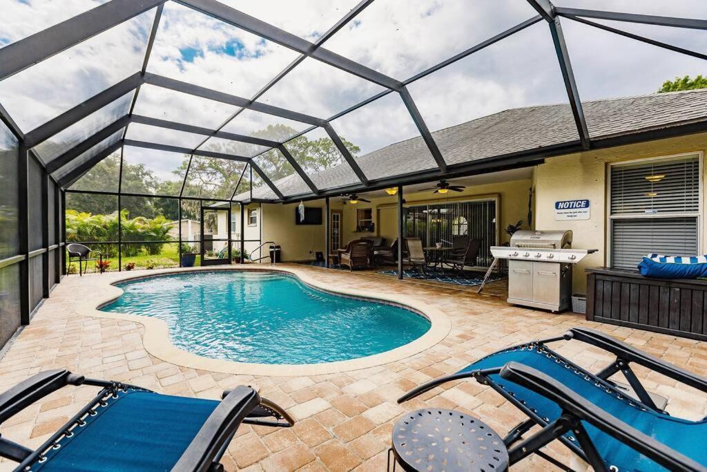 Sunny Oasis Getaway -Heated Pool-Mini Golf-Near Beach Nokomis Exterior foto