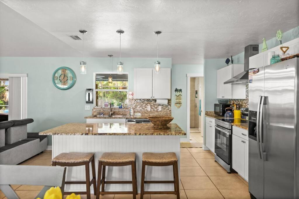 Sunny Oasis Getaway -Heated Pool-Mini Golf-Near Beach Nokomis Exterior foto